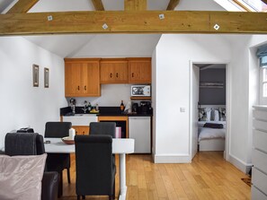 Kitchen/diner | Old Chimneys Cottage - Lewes Retreats, Plumpton Green, near Lewes