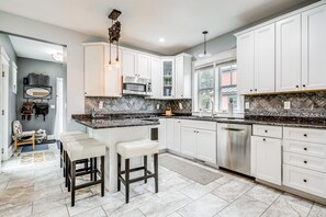 Kitchen | Cooking Basics Supplied | 1st Floor