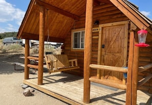 One20Room20Cabin20exterior201