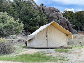 Glamping20tent20exterior