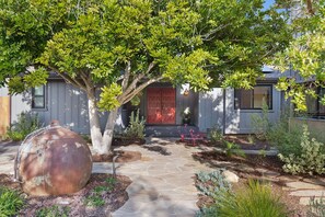 Private drive and front entry