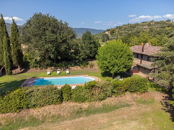 Plante, Ciel, Nuage, L'Eau, Arbre, Paysage Naturel, Piscine, Lot Terre, Végétation, Montagne