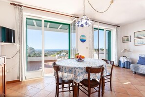 Living and dining room