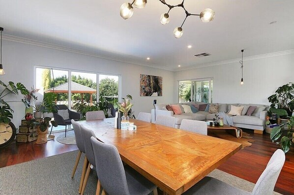 Dining table within Kitchen/Diner & open plan living space