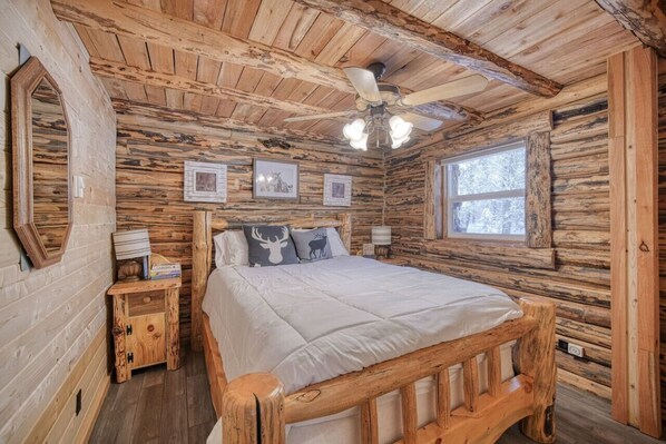 Queen Downstairs Bedroom
