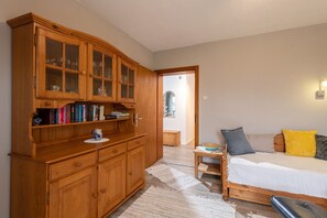 Ferienwohnung bis 3 Personen mit Balkon-Wohnbereich in der Ferienwohnung