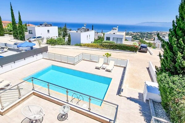 Villa Prengos Bay View image