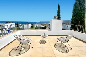 Villa Prengos Bay View image