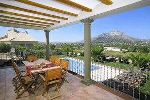 Villa Tia Elanor image