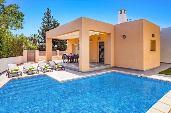 Villa Pomera Tres image
