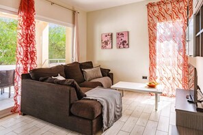 Villa Pomera Tres image