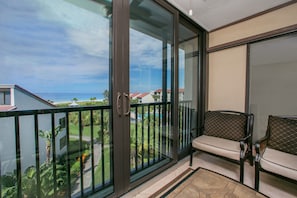 2-400 Lanai