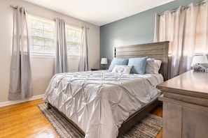 Queen bedroom
