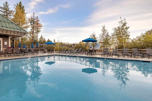 HVC Lake Tahoe Resort South_1.jpg