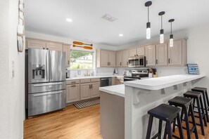 Fully equipped kitchen. 