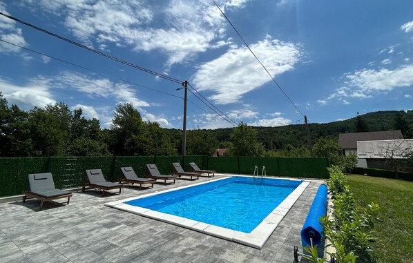 pool