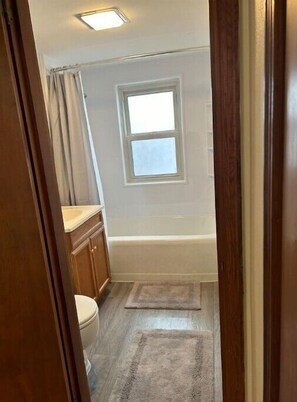 Upper bathroom 