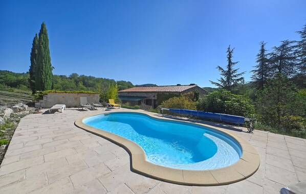 pool