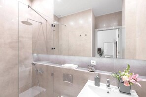 Strong water pressure