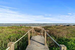 Strand