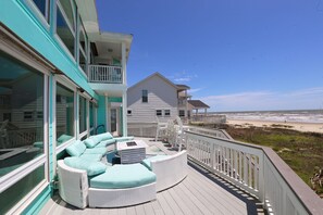 Plenty of seating outdoor on the deck to enjoy the views!