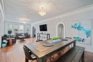 Spacious dining and living room