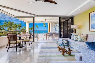 Polo Beach Club | 301