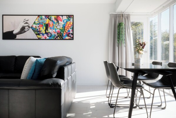 Beautiful and light open-living space