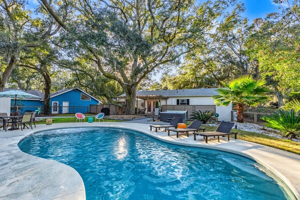 Vacation Rental home Hilton Head Island, SC. Offered  exclusively by Sea Turtle Vacation Rentals!
