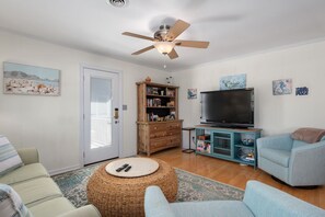8-web-or-mls-400-The-Turtle-Shack-Living-V4