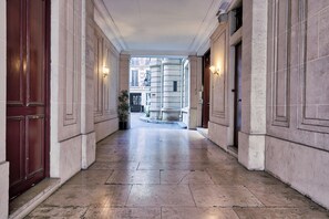 Entrada (vista interior)