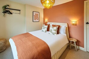 Cinnamon Cottage, Barnard Castle - Host & Stay