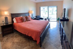 5-101 Master Bedroom