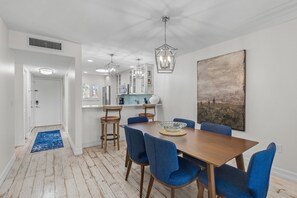 5-106 Dining