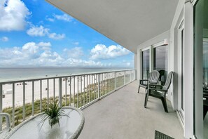 Marisol 204 balcony
