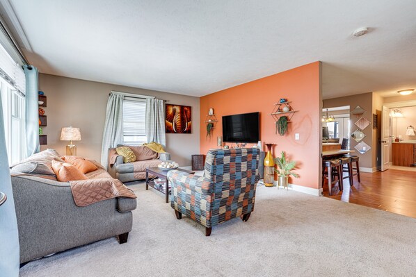 Kalamazoo Vacation Rental | 3BR | 2.5BA | 1,972 Sq Ft | 3 Steps to Enter