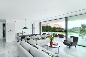 Stunning Zakynthos Luxury Villa | 2 Bedrooms | Villa Sissubo | Private Heated Infinity-edge Pool with Hydromassage | Tsilivi