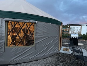 Yurt20Exterior202