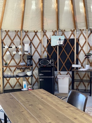 Yurt20Interior202