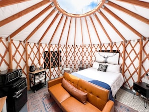 Yurt20interior201