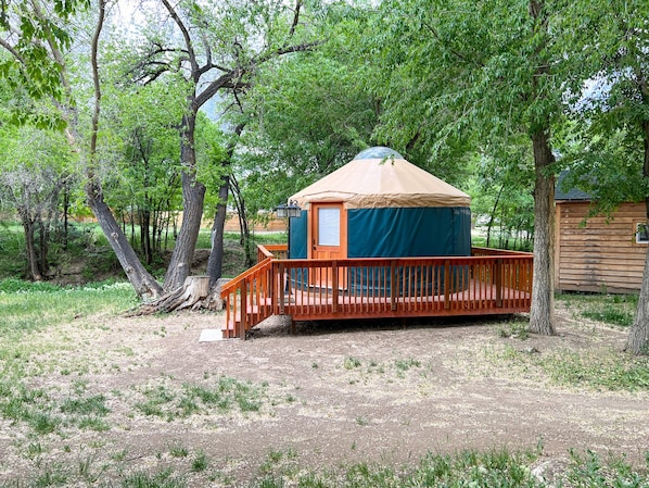 Yurt20exterior201