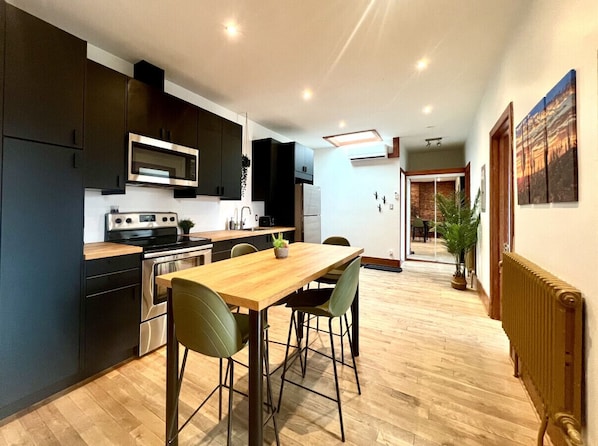 Private kitchen
