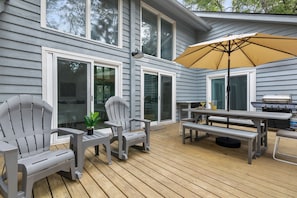 Large Deck with Seating and Picnic Table