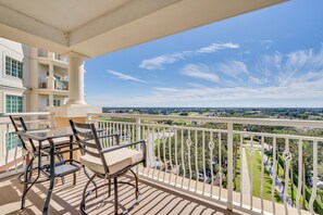 Private Balcony | Golf Course Views