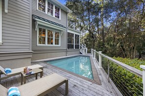 Enjoy the quiet backyard with private pool!