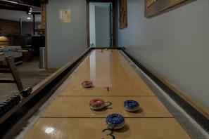 Spielezimmer