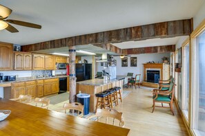 Kitchen & Dining Area | 3-Story House | In-Unit Laundry | Self Check-In