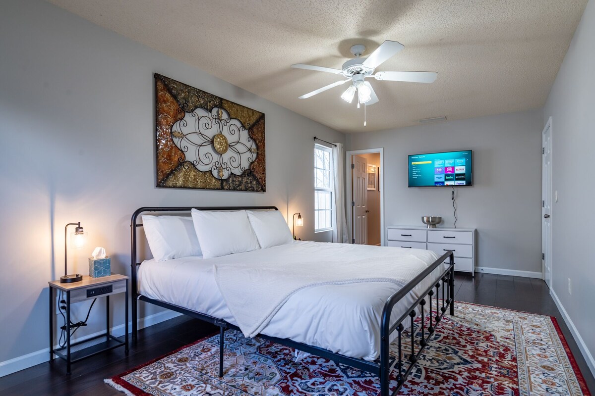Budget-Friendly 4BR Retreat Near DT Cartersville