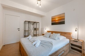 First bedroom 