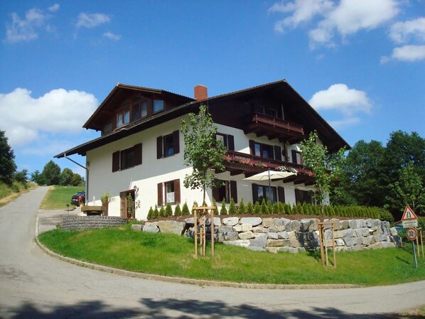 Oklassificerad bild, 1 av 14, knapp